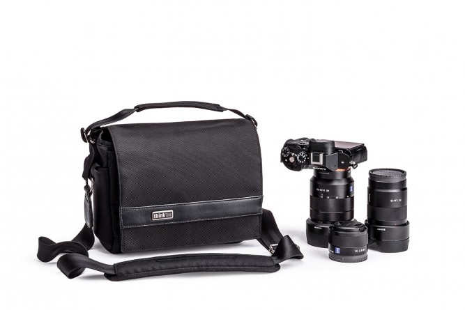 URBAN_APPROACH_5_SHOULDER_BAG_HERO_WITH_GEAR-DSC_0966